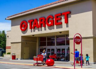 Target Holiday 2025 Otevírací doba prodejen: Průvodce chytřejší nákupní strategií ve špičce