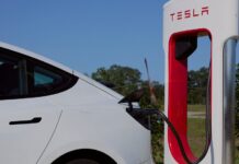 Зниження прибутку Tesla проігноровано інвесторами на фоні ставок на технології майбутнього
