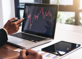 Zrozumienie IPO: Przewodnik po pierwszych ofertach publicznych