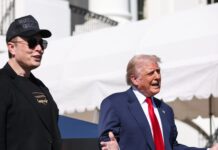 Billion-AIR: Уряд США Підтримує Розкішну Авіакомпанію для Надбагатих